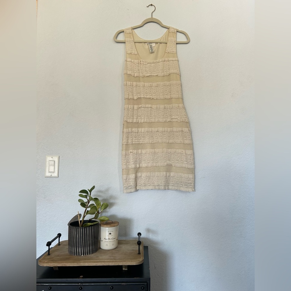beige dress!